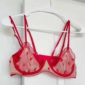 ⭐️ Vintage Victoria’s Secret Sheer Sexy Rose Bra 34B